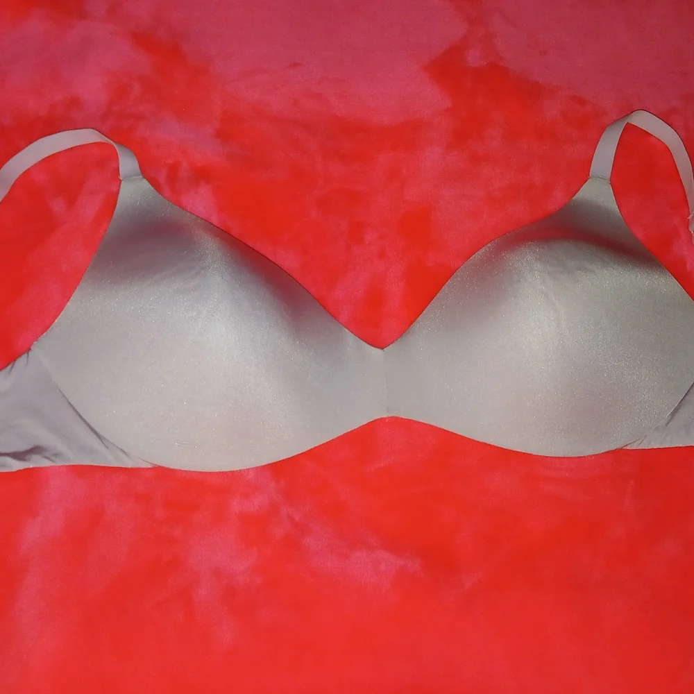 NWOT SKIMS Wireless Form Tshirt Light Blush Bra 32DDD (32H) - Picture 3 of 11